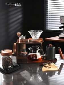 MONGDIO | Manual Pour Over Coffee Set Hand Crank Wooden
