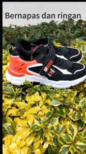 Sepatu Sneaker Anak Laki-Laki: Pilihan Terbaik untuk Usia 4-13 Tahun
