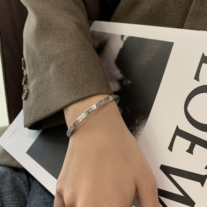 Vòng Tay Chữ Cái Hình Mặt Cười Hình Vuông Cho Cặp Đôi Phong Cách Hàn Quốc Cổ Điển Đơn Giản Đa Năng Vòng Tay Sáng Tạo Hợp Kim