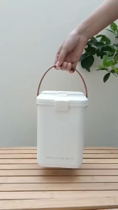 BaanD กระติกน้ำเก็บความเย็น ความจุ 2.8 L เก็บอุณหภูมิได้ 4 ชม. มีหูหิ้ว กระติกพกพา Cooler box