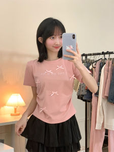 เสื้อยืดแขนสั้นทรงเข้ารูปสำหรับผู้หญิง ทรงเข้ารูป แขนสั้น ดีไซน์กระโปรง ดีไซน์ผูกโบว์ แฟชั่นฤดูร้อน ผ้าฝ้ายผสมยางยืด