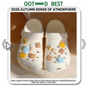 NQshop น่ารักมาก รองเท้าแตะหัวโตแฟชั่น มีสายรัดส้นและกันลื่นให้อย่างดี น้ำหนักเบาสวมใส่ใช้งานง่าย ใส่ได้หลายโอกาส รุ่นนี้ควรมีติดบ้านน๊าา