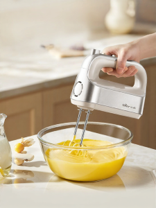 [China Plug Adapter Needed] Bear | Electric Egg Beater for Home Use Small Cream Whipping and Dough Mixing Cake Maker