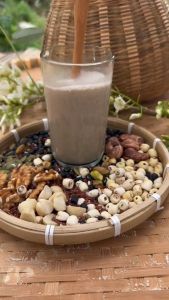 Bột ngũ cốc 13 loại hạt Lets Nuts hộp 1kg cự ngon và chất lượng bổ sung dinh dưỡng cho trẻ em mẹ bầu người già