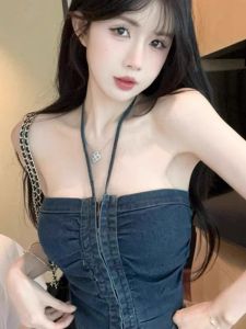 Áo Ba Lỗ Denim Hở Vai Xếp Ly Cổ Chữ V Cho Nữ Áo Lót Bên Trong Áo Ngắn Mặc Ngoài Trời Mùa Hè 2025 Áo Ba Lỗ Thường Ngày