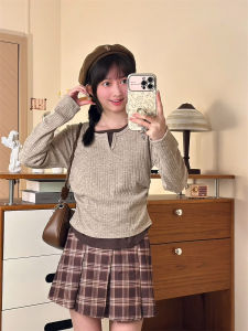 Korean Style Slim Fit V-Neck T-Shirt Womens Patchwork Color Block Long Sleeve Knitted Top Short Length Waist-Cinching