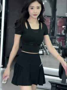 ชุดโยคะแขนสั้นสองชิ้นสำหรับฤดูร้อน ผ้าบาง วิ่ง โยคะ โยคะ พิลาทิส ออกกำลังกาย ชุดกีฬา ชุดกีฬา ชุดโยคะ ชุดกีฬา ชุดโยคะ