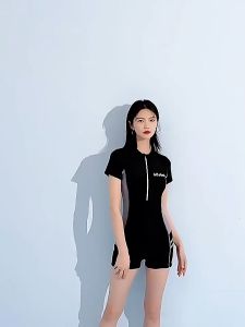 ĐỒ BƠI NỮ LIỀN THÂN THỂ THAO PHONG CÁCH CÓ MÚT NGỰC