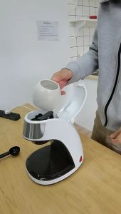 [In Stock] KONKA Coffee Machine Machine Automatic Small Portable Coffee Machine Mini American  2 In 1 American Drip Coffee Electric Espresso Maker  Household Office Machine 300ml Tea Cooking Drip Cafeteria Fast Heating Off  Powder Multiple  便携式迷你咖啡机