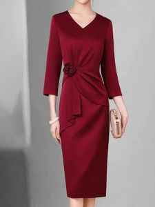 ชุดเดรสสุดหรูหราสีพื้นคอวีไซส์ใหญ่สำหรับคุณแม่และคุณย่า ชุดราตรีทรงเอเข้ารูป กระโปรงทรงเอ แขนยาว ผ้าโพลีเอสเตอร์