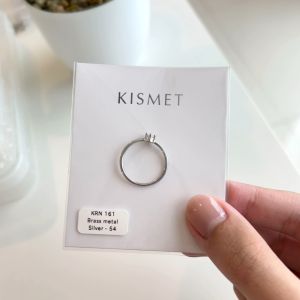 Kismet แหวนมินิมอล ฝังคริสตัล 3.5 มิล ตัวเรือนโลหะ Brass ชุบผิวโรเดียม สีเงิน Gray & Gold Jewelry [KRN161]