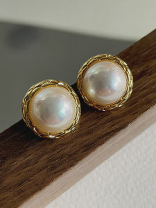 French Vintage Pearl Earrings Clip-Ons No Piercing Women Elegant Simple Personality Popular Fashion Jewelry Ear Jewelry