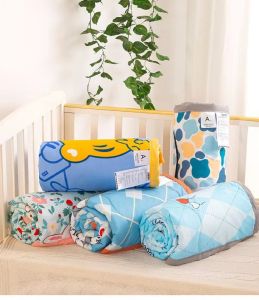 ผ้าห่มเด็ก ผ้าห่ม ผ้านุ่มห่มสบาย ผ้านวมเด็ก ผ้าห่มลายการ์ตูน ผ้าห่มผ้าฝ้าย 110cm150 cm ผ้าห่ม ผ้านวมลายการ์ตูน อนุบาล ใช้ได้ทั้งเด็กเล็กและเด็กโต