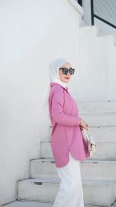 Kemeja Kantor Nyaman: Pilihan Terbaik untuk Atasan Wanita