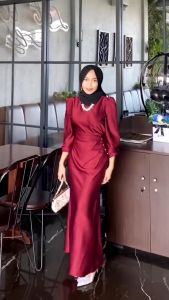 Elora Dress Satin Silk Premium: Baju Fashion Wanita Kondangan & Bridesmaid Slim Body Fit