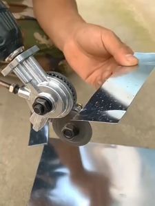 Đầu cắt tôn chuyên dụng gắn máy khoan - Lưỡi cắt tôn thế hệ mới lắp máy khoan .