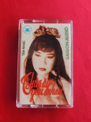 Cassette THUỞ ẤY YÊU NHAU- Album Ca sĩ BẢO YẾN. Mới âm thanh tốt. Tape chính hãng do Băng nhạc Saigon Audio Sản xuất và Phát hành