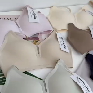 (SG InStock) Ma Ric Ric Silky Soft Jelly Support Fixed Pad Wireless Latex Bra (Wireless. Seamless. lingerie) - TSB28