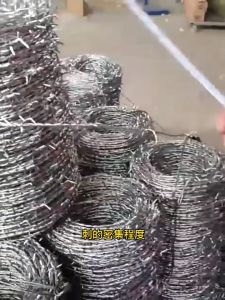 100/200 Meters Barbed Wire Hot Dipped Galvanized / PVC Coated for Anti-Theft and Anti-Climb Security