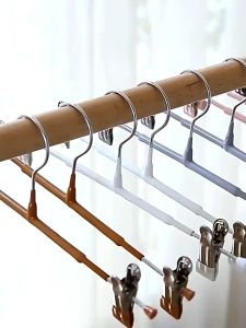 Móc Inox Treo Quần Áo Đa Năng Không Để Lại Dấu Vết Chống Trượt Phù Hợp Cho Cửa Hàng Thời Trang