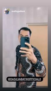 Baju Batik Pria Lengan Panjang: Desain Elegan & Nyaman