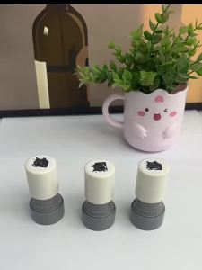 Cute Kitten Spoof Photosensitive Seal Student Hand Account DIY Decorative Seal