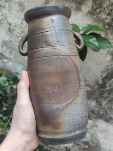 Bình bizen mặt trời goma và bình mộc