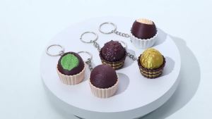 EELHOE | [DO]Simulated Chocolate Keyboard Keychain Fidget Toys Push Stress Relief Sensory Toys 3D Chocolate Keyboard Clicker[DO]