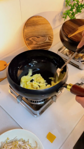 24/26/28/30cm Authentic Zhangqiu Big Belly Wok Japanese cast iron pot Iron Pot Store Home Use Stir-Fry Pan No Coating 不沾鍋炒鍋