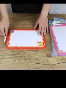 Papan Tulis Anak Belajar Menulis/Menggambar Papan Tulis Hapus Gantung Kecil dengan Pena Grafiti Papan Tulis Dua Sisi