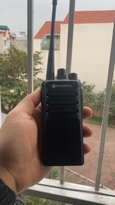 BỘ ĐÀM CẦM TAY MOTOROLA GP-980 (2 Chế Độ Sạc Giá Rẻ Độ Bền Cao Loa to hỗ trợ sạc Type-C)