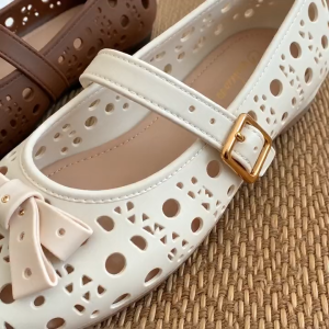 (Sizes 30 & 40) Mother-and-child Mary Jane shoes with bow and perforated design breathable for summer flat shoes for girls and adults suitable for sizes 30–40.