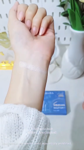 【BUY 1 TAKE 1】Oil-controlling Matte Setting Powder: Waterproof oil-controlling matte long-lasting flawless setting with mirror.