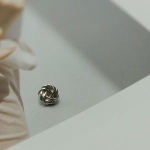 Classic Style Fashion Style Cable Stitch Metal Button Tweed Short Coat Leather Fur Coat Decorative Buckle Sweater Cardigan Button