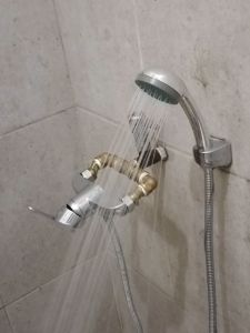 homeneeds Kran Shower Panas Dingin Kran Mixer Bahan Stainless JS-126