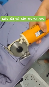 máy cắt vải cầm tay LEJANG - j70A tiện lợi cắt được nhiều loại vải TIỆN LỢI