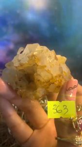 Khối đá Thạch Anh vàng tự nhiên kết cấu kỳ lạ mã 363