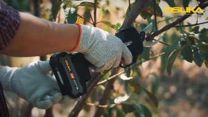 กรรไกรตัดกิ่ง 20v OSUKA OCMPP451-D1 และ OCMPP451-N ครบชุด เฉพาะเครื่อง