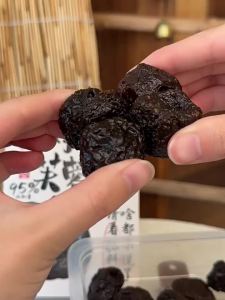 Sour and Sweet Dried Fruit Snacks For Pregnant Women