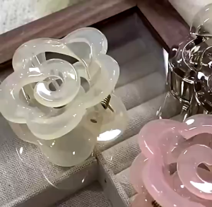 Transparent Jelly Camellia Hair Claw Clip Elegant Temperament Shark Clip Hair Accessory for Women