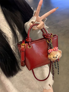 Red Wedding Bride Womens Handbag 2025 New Luxury Small High-End Sensation Handbag Soft Bucket Shape Small Carryall Bag