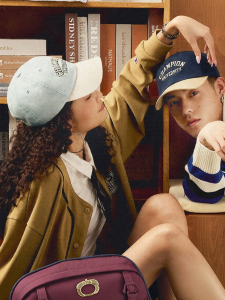Champion | Face Slimming Retro Embroidered Baseball Cap
