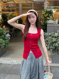 YUEZHONGWEI | French Collar Red Silk Knit Tank Top