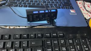 4 Port USB 2.0 Hub With On / Off LED Switch High Speed USB Splitter Portable Extension Data Hub Laptop Adapter