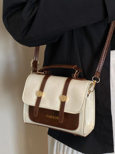 กระเป๋าสะพายข้างทรงสี่เหลี่ยมเล็กสไตล์เกาหลี หนัง PU สำหรับผู้หญิง กระเป๋าสะพายไหล่ข้างเดียวสำหรับทำงานและเดินทาง กระเป๋าถือแบบเรียบง่าย