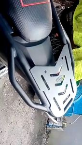 HONDA XRM/RX 125 METAL WARRIOR TOP BOX BRACKET BLACK SEC BRAND