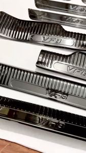 Ốp Bậc Cửa Nẹp Bước Chân Xe Vinfast VF8 2023 Mẫu Đen Titan Cao Cấp