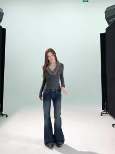 Women’s Dark Blue Low Rise Bootcut Jeans - American Vintage Distressed Stretch Rivet Slim Denim