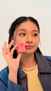 Masker Perawatan Bibir Emina: Solusi untuk Bibir Kering & Lembab