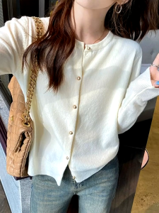 GHAOHES  4สี เสื้อกันหนาวถักปิดกระดุมรุ่นบาง ใส่คู่กับกระโปรงสายเดี่ยว เหมาะสำหรับตัวเล็ก# 8002